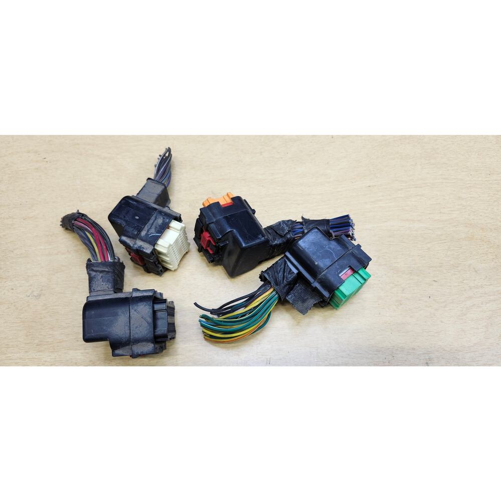 2007 Dodge RAM HEMI 5.7 Truck ECM ECU Computer Pigtail Wiring & Plugs 05094515AG